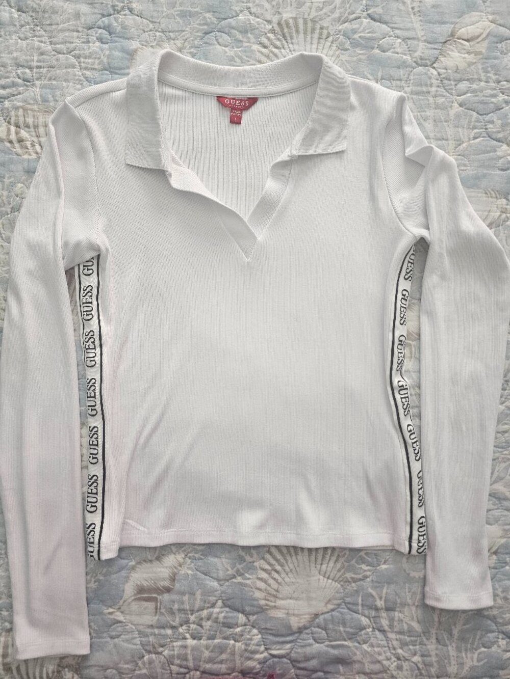 Guess Top